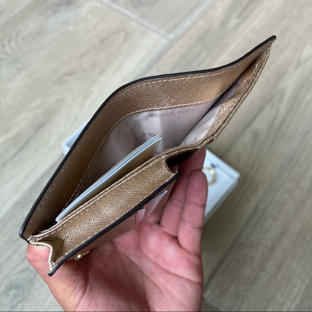 MICHAEL KORS JET SET WALLET - Picture 7 of 11